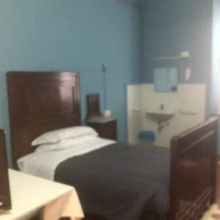 Отель Leon Doro