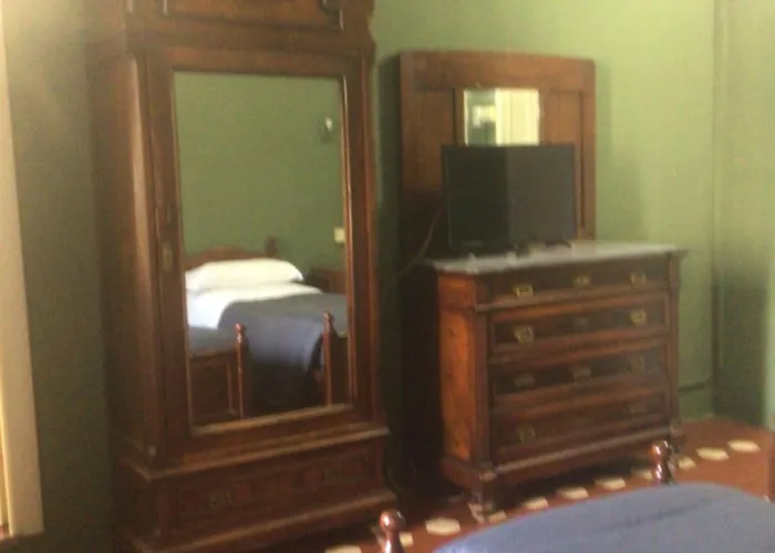 Отель Leon Doro *